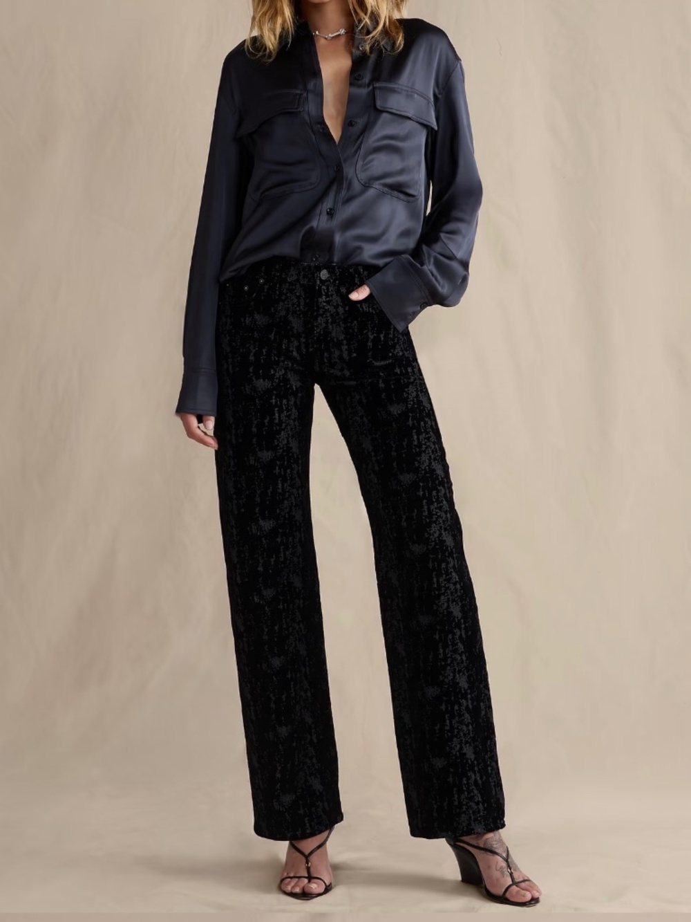 NWT Banana Republic  MID-RISE 90S LOOSE FLOCKED JEAN Sz 26”